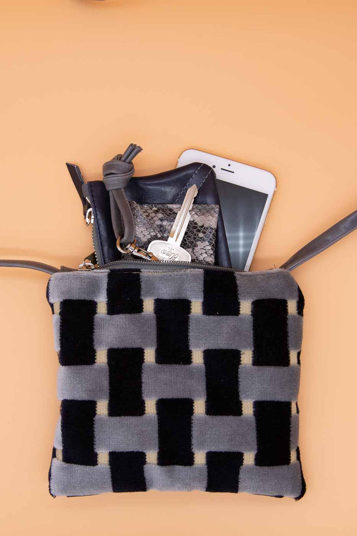 #color_navy-basketweave