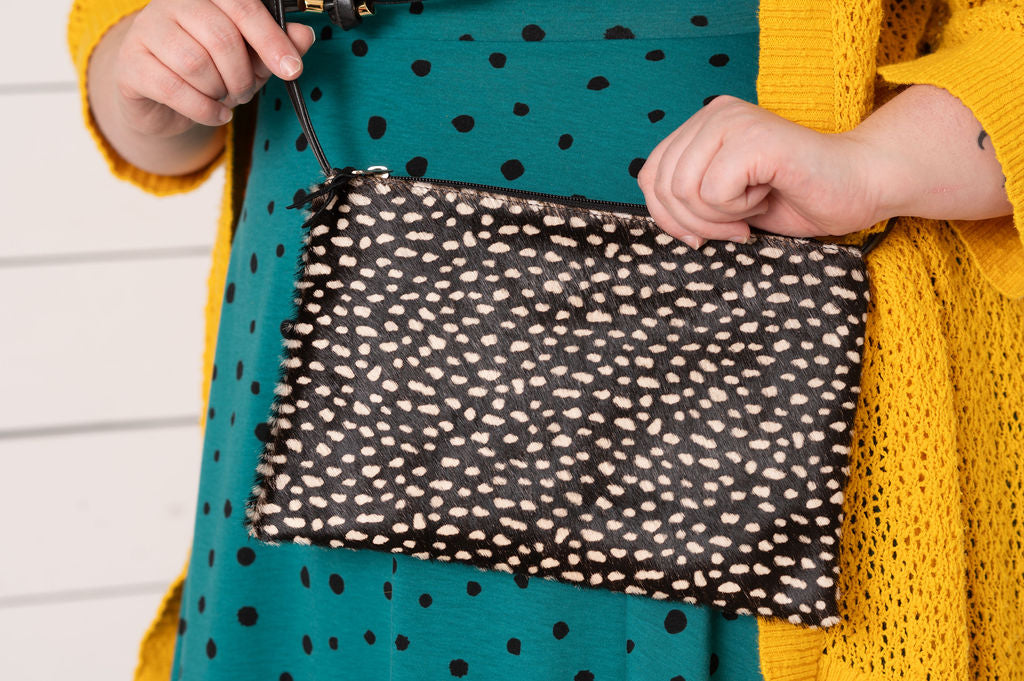 #color_black-white-cowhide