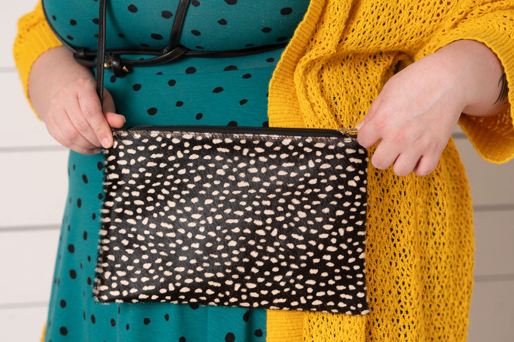 #color_black-white-cowhide