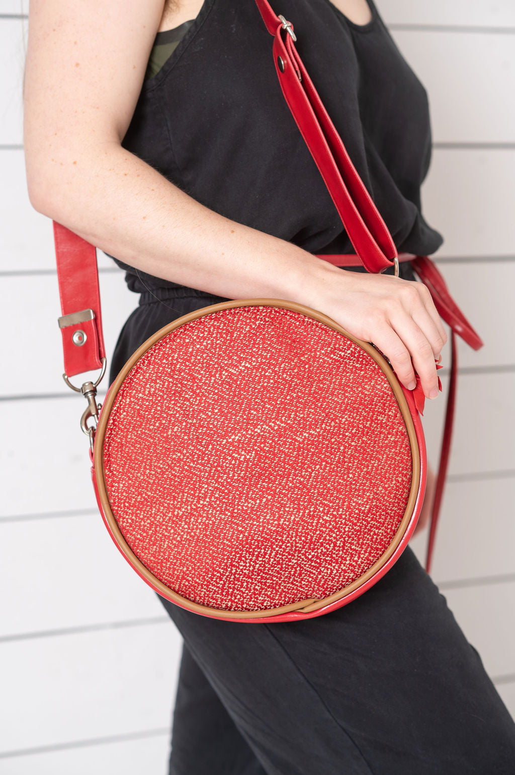 Circle Crossbody Bag With Vintage Fabric - Red Tweed