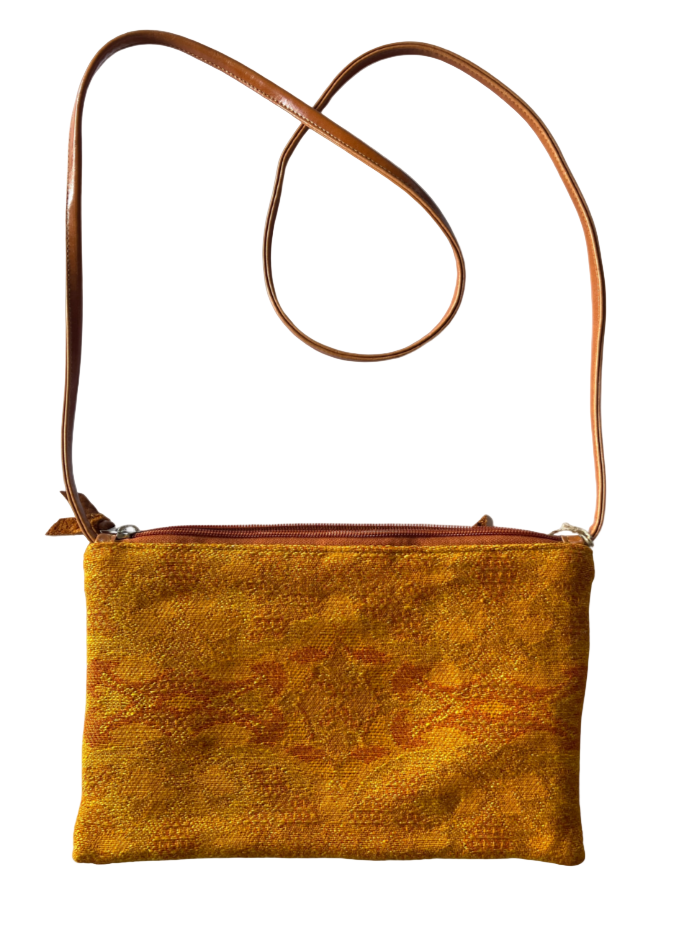 #color_egypt-air-orange-gold